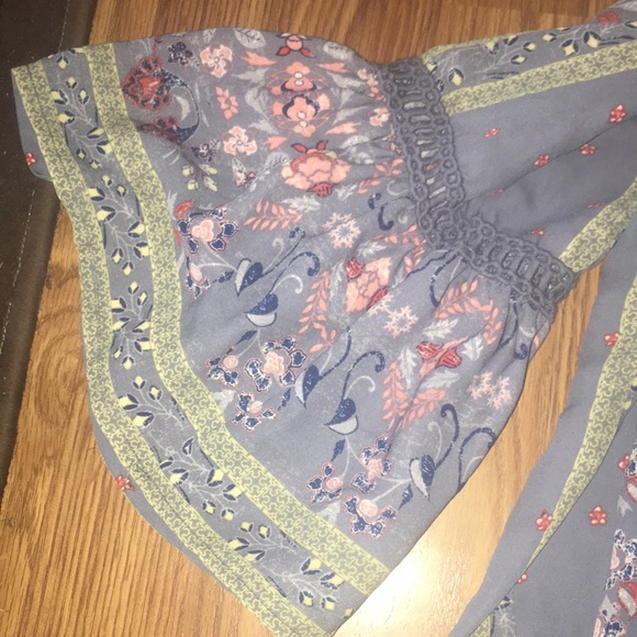 Medium Knox Rose Blouse - Picture 2 of 4